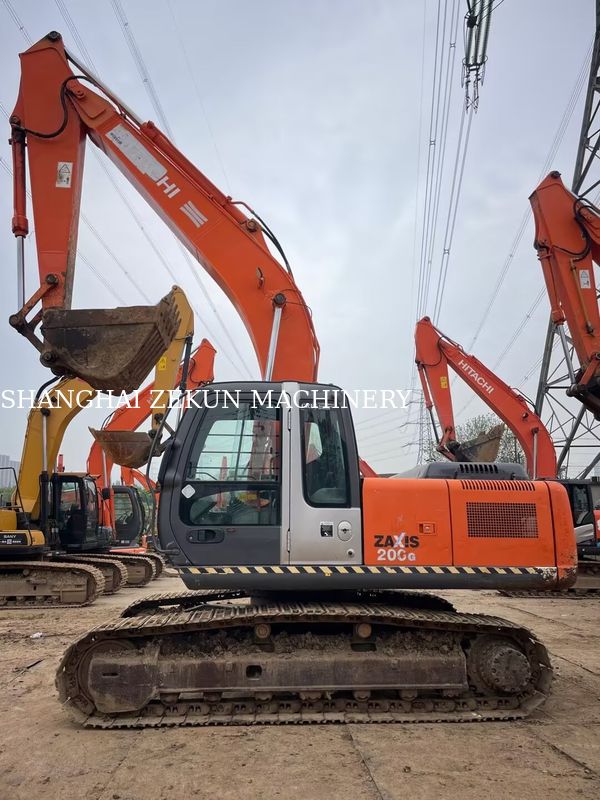 11051 ساعة حفارة هيتاشي ZX200-3G بسعة جرافة 0.8 - 1.0 متر مكعب