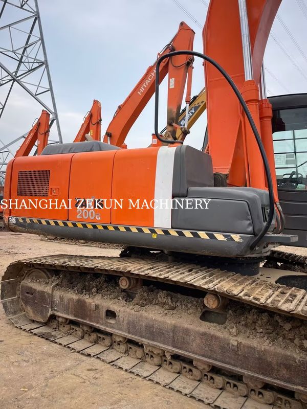 11051 ساعة حفارة هيتاشي ZX200-3G بسعة جرافة 0.8 - 1.0 متر مكعب